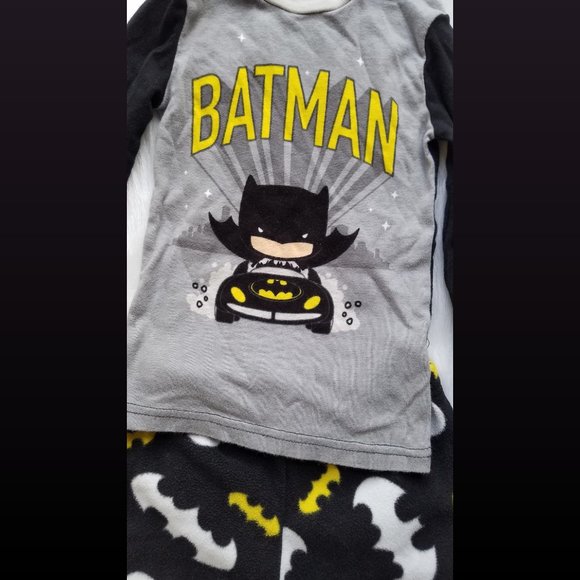Justice League Batman Long Sleeve Pajama Set 4T - Picture 2 of 3
